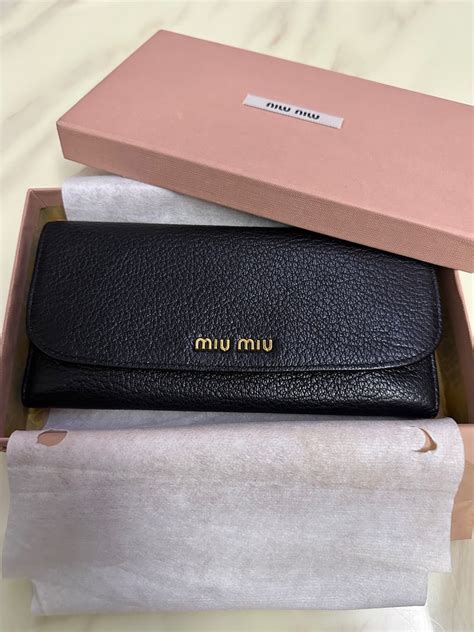 miu miu madras wallet review